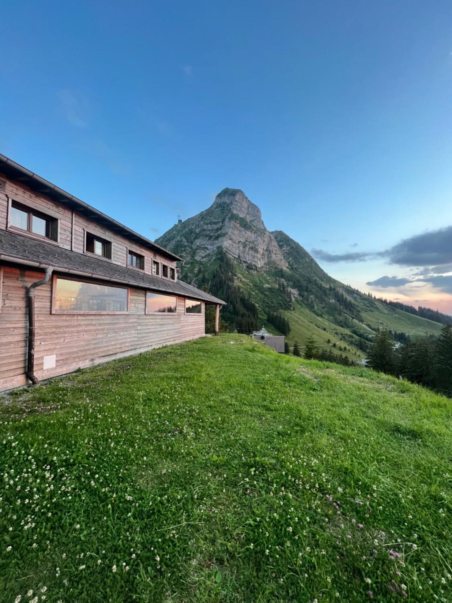 Refuge De Plan-Francey Hotell Moleson Exteriör bild