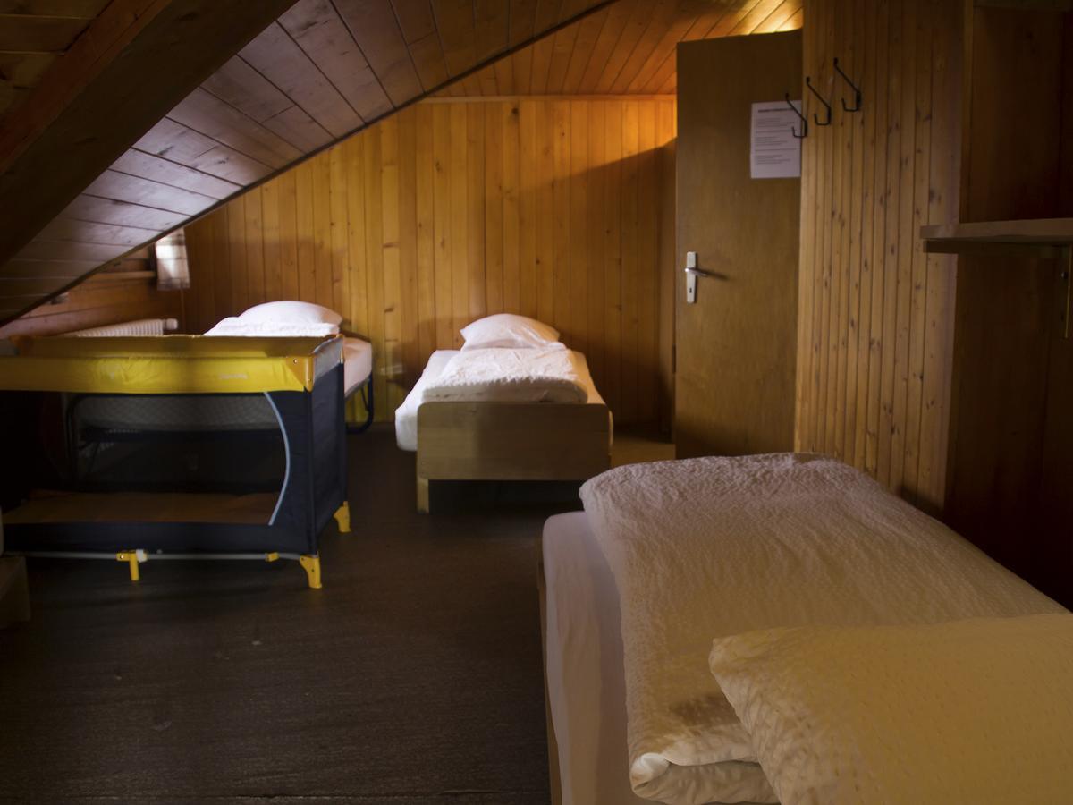 Refuge De Plan-Francey Hotell Moleson Exteriör bild