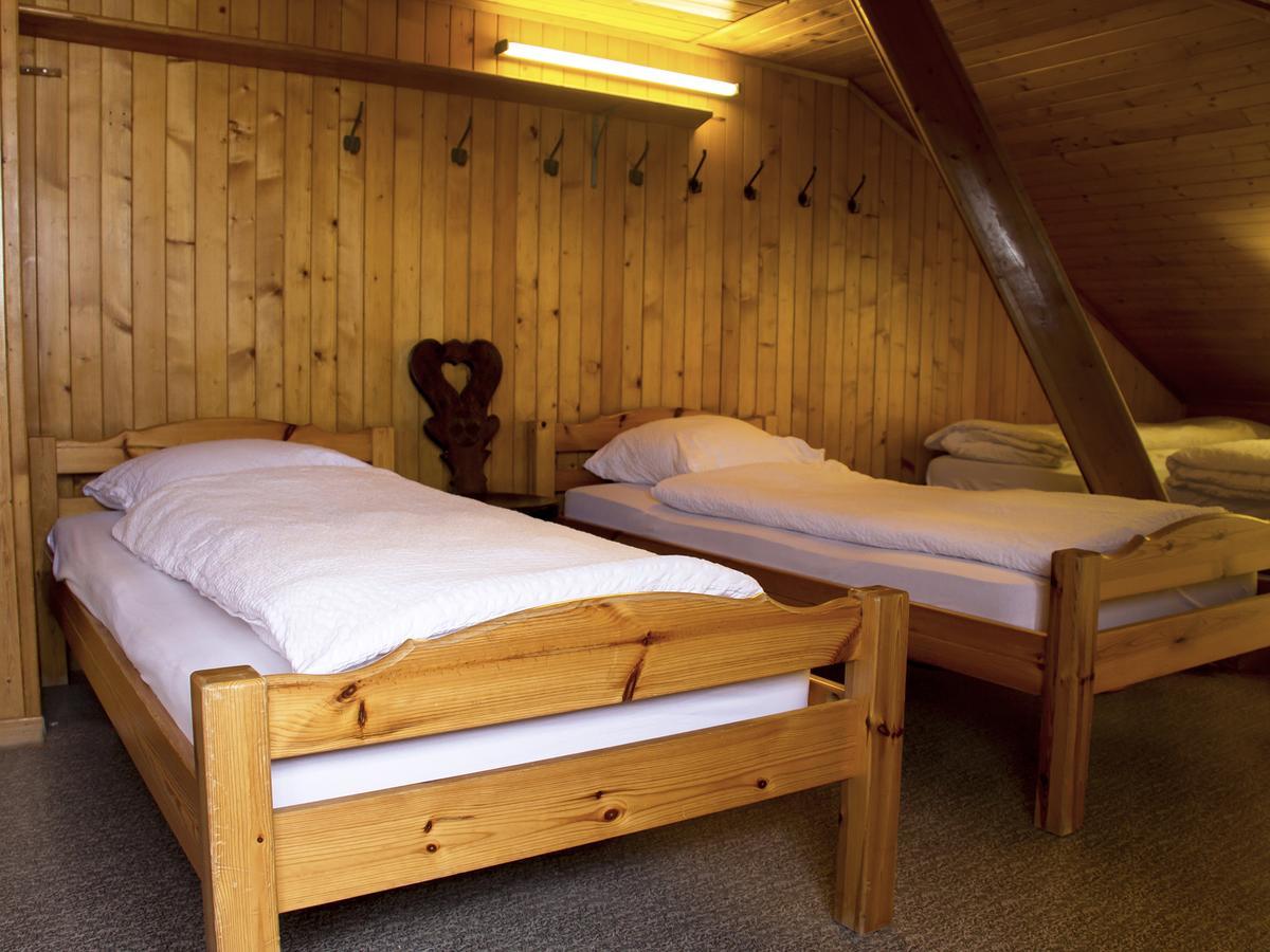 Refuge De Plan-Francey Hotell Moleson Exteriör bild