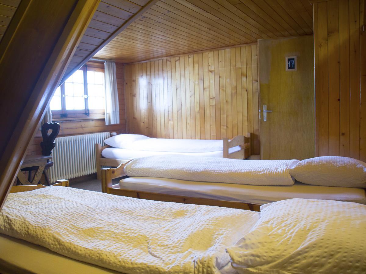 Refuge De Plan-Francey Hotell Moleson Exteriör bild