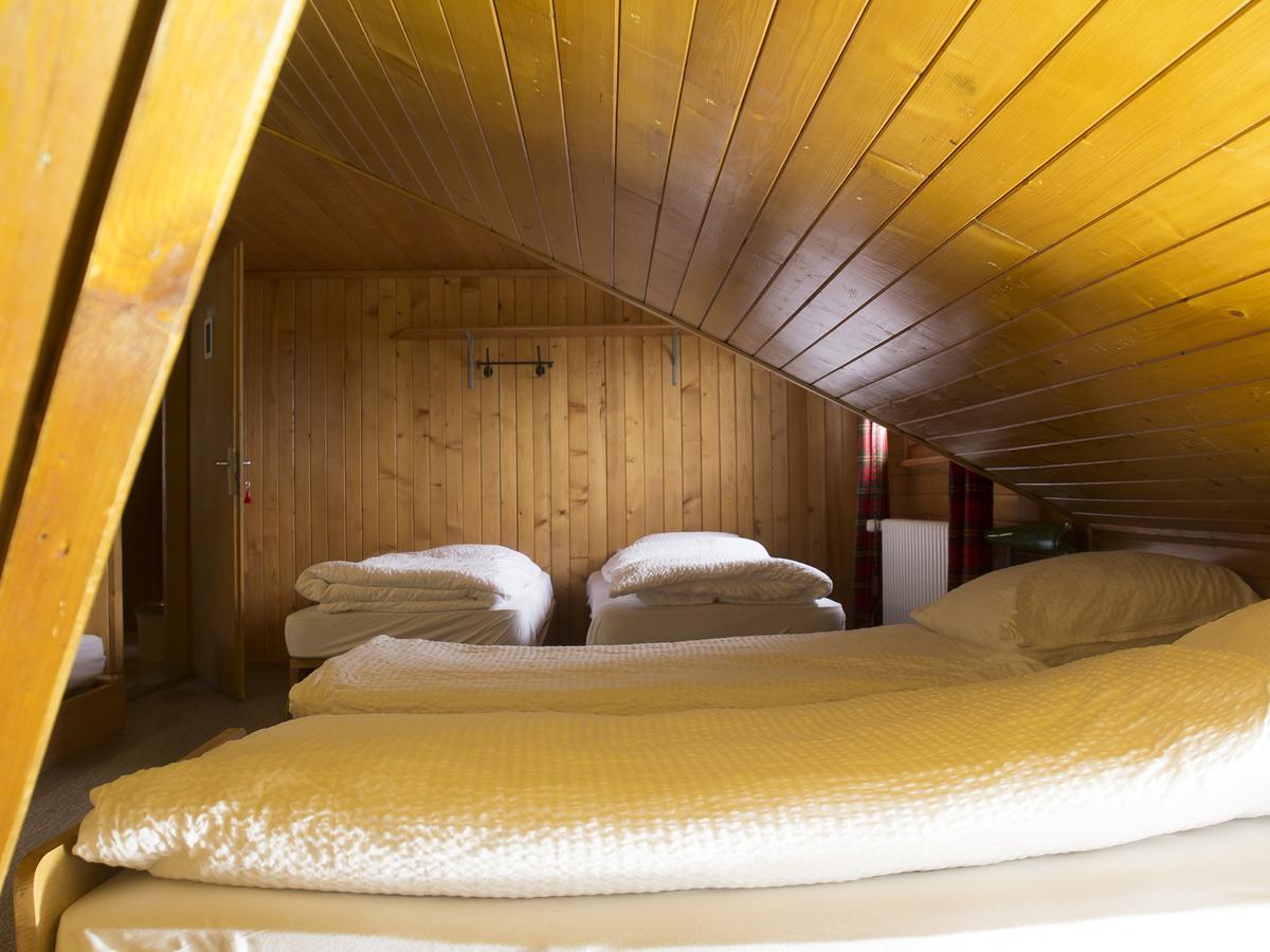 Refuge De Plan-Francey Hotell Moleson Exteriör bild