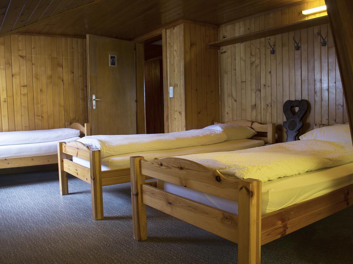 Refuge De Plan-Francey Hotell Moleson Exteriör bild