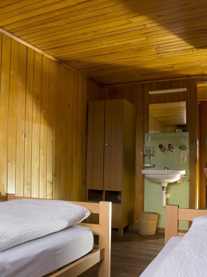 Refuge De Plan-Francey Hotell Moleson Exteriör bild