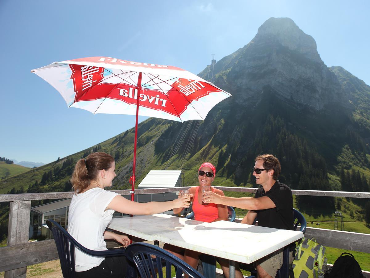 Refuge De Plan-Francey Hotell Moleson Exteriör bild